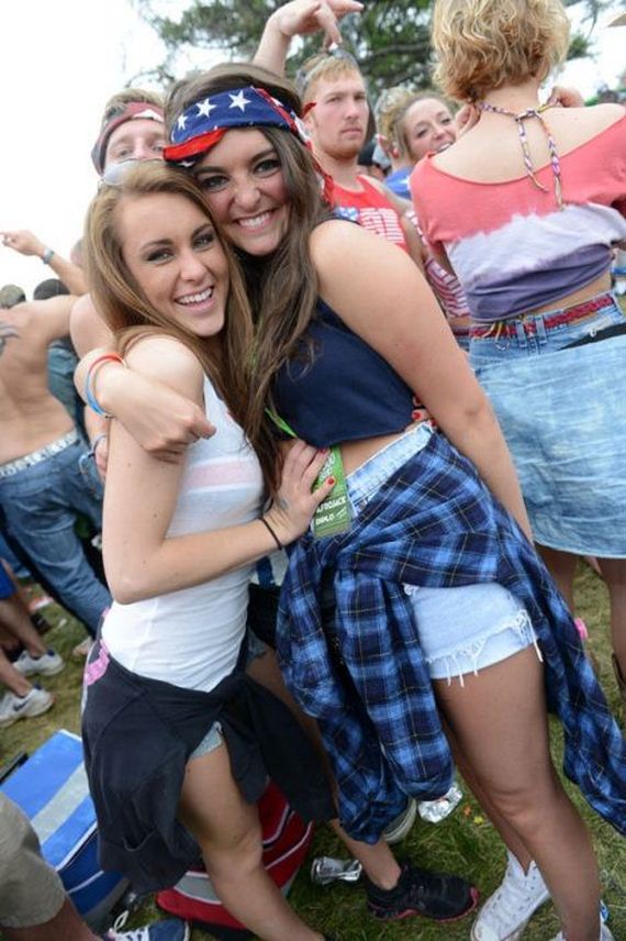 indy_500_snakepit_hotties