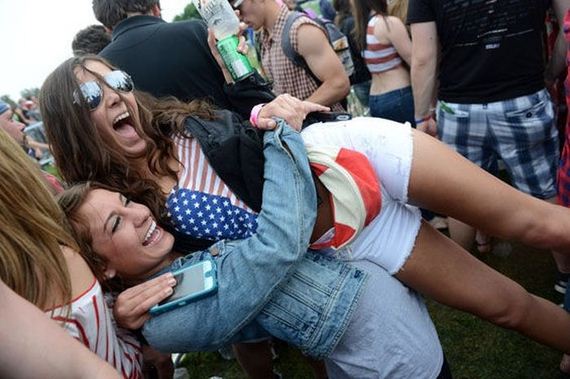 indy_500_snakepit_hotties