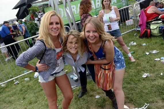 indy_500_snakepit_hotties