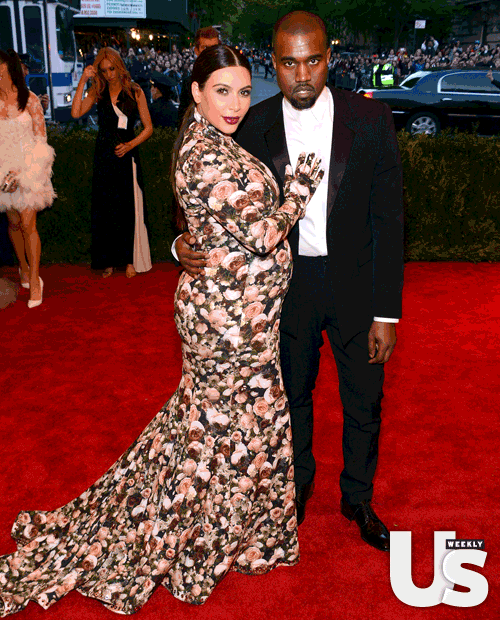 internet-reacts-to-kim-kardashians-bizarre-floral-met-ball-gown