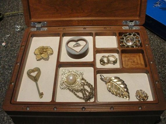 jewelry-box-with-a-secret