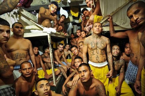 look_at_the_violent_terrifying_gangs_of_el_salvador