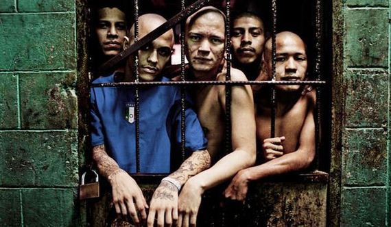 look_at_the_violent_terrifying_gangs_of_el_salvador