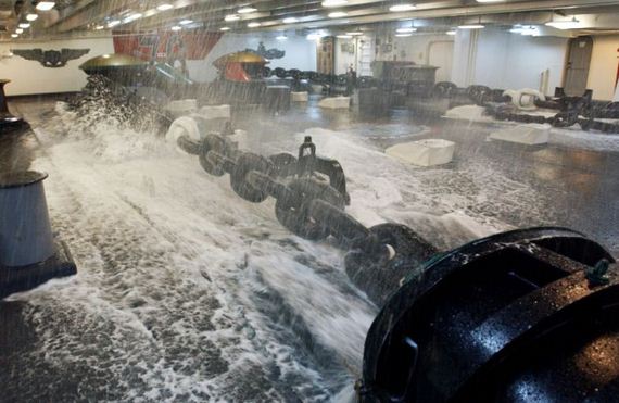 navy_waves_sea