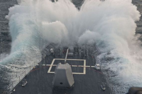 navy_waves_sea