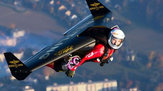 real_people_who_are_really_superhumans_in_disguis