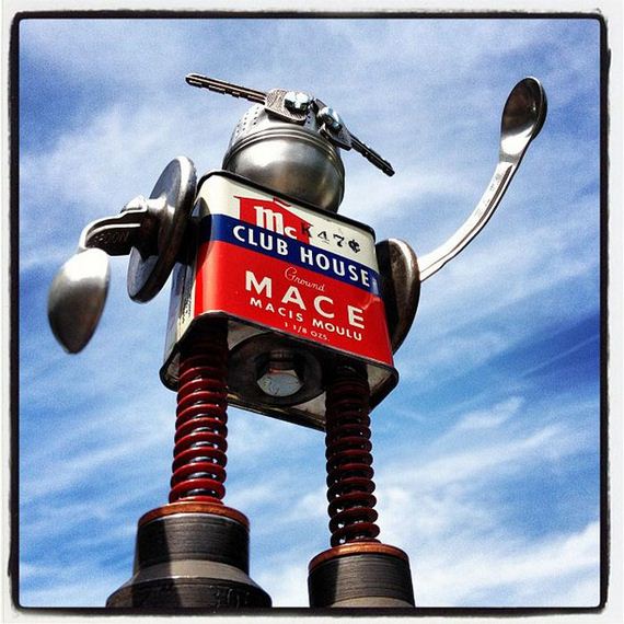 scrap_material_sculptures