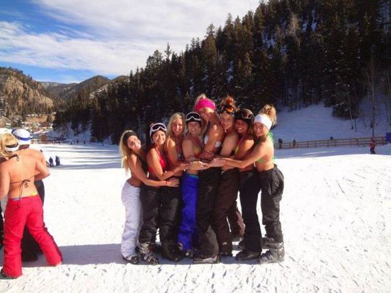 sexy-ski-girls