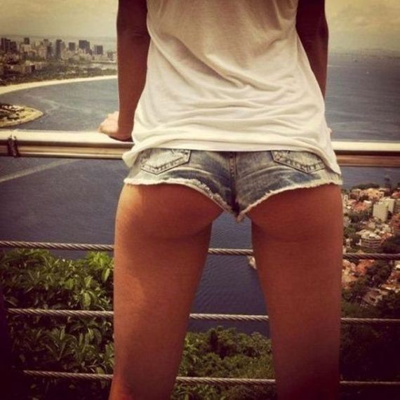 shake_that_booty_lady_34