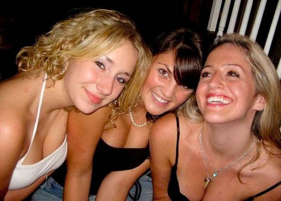 sorority_girls_bust_out_their_cleavage