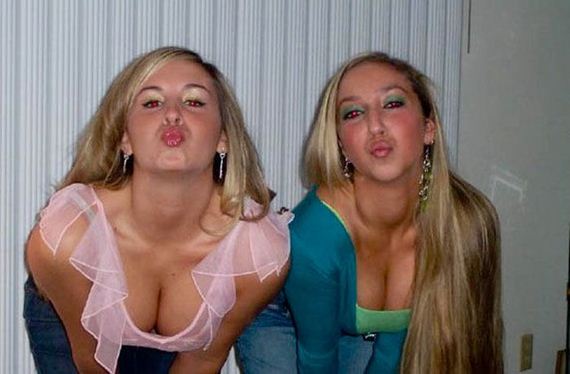 sorority_girls_bust_out_their_cleavage