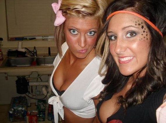sorority_girls_bust_out_their_cleavage