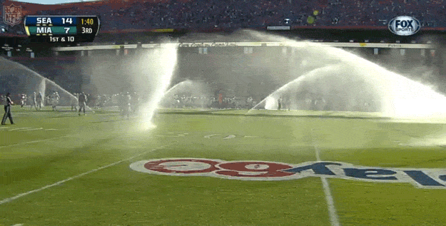 sprinklers-went-off-on-the-field-during-a-real-liv