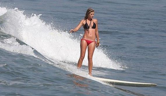 surfer-girls1