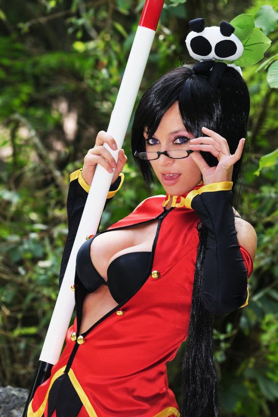 the_hottest_italian_cosplay_model_around