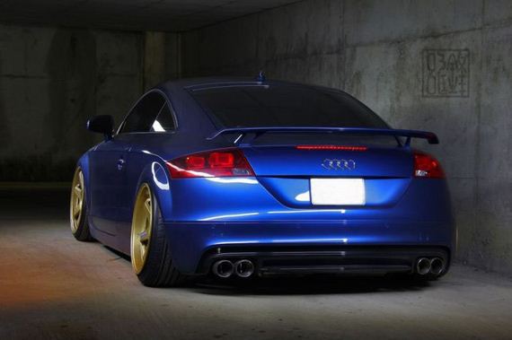 tuned_cars