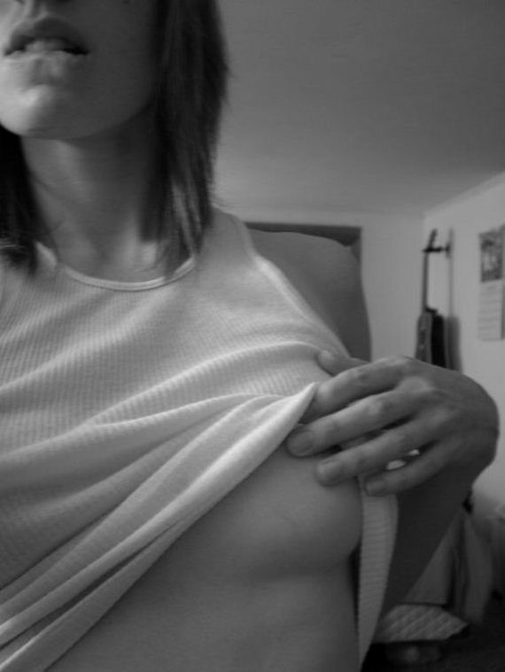 underboob_03