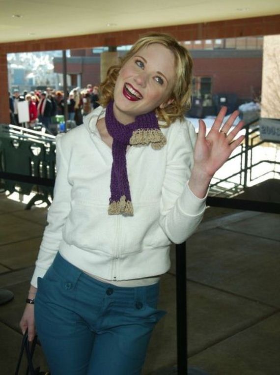 zooey_deschanels_biggest_fashion_fail_going_blonde