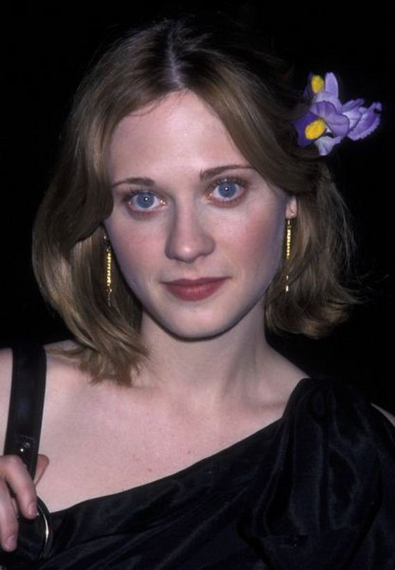 zooey_deschanels_biggest_fashion_fail_going_blonde