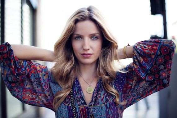 Annabelle-Wallis