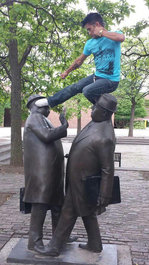 Fun-With-Statues