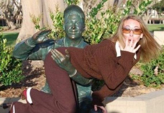 Fun-With-Statues