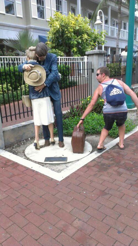 Fun-With-Statues