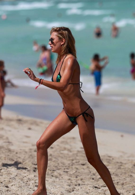 Lauren-Stoner-in-Bikini-in-Miami