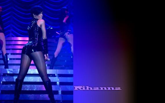 Rihanna-Concert-Widescreen