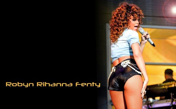 Rihanna-Concert-Widescreen