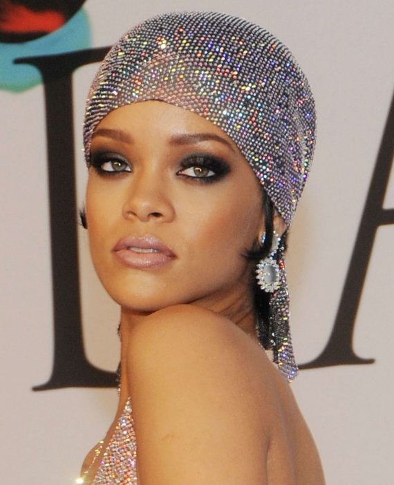 Rihanna-Dress-at-2014