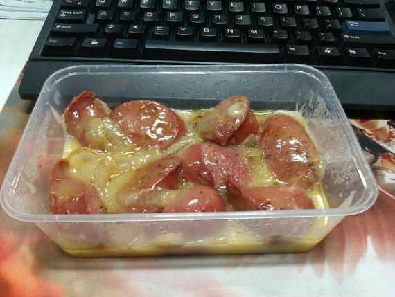 Saddest-Desk-Lunches