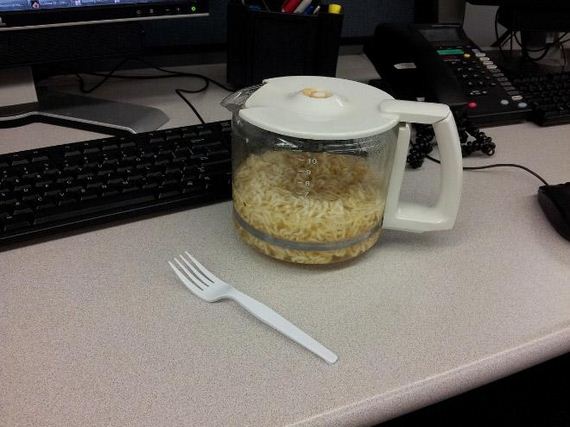 Saddest-Desk-Lunches