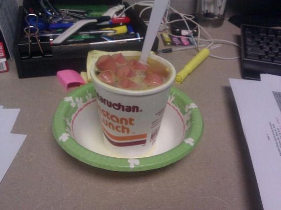 Saddest-Desk-Lunches