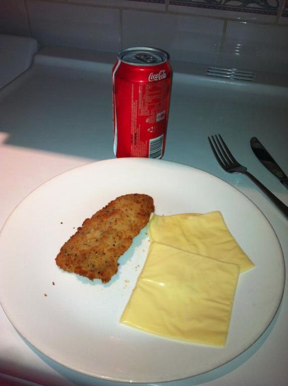 Saddest-Desk-Lunches