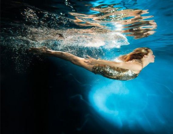 a-under-water-girls
