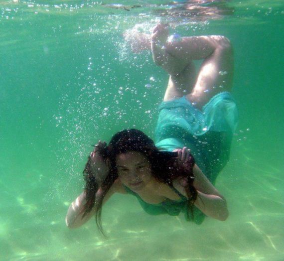 a-under-water-girls