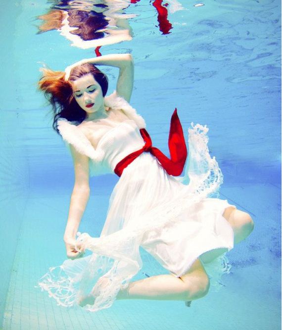 a-under-water-girls