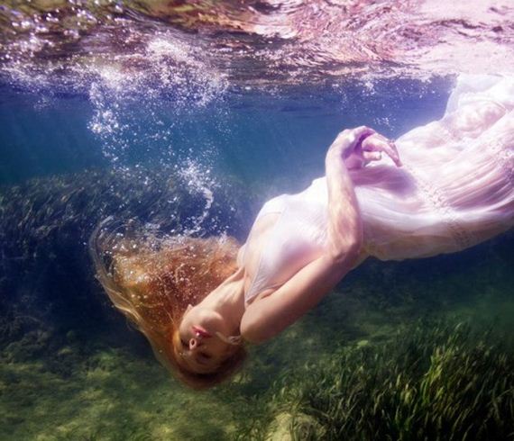 a-under-water-girls