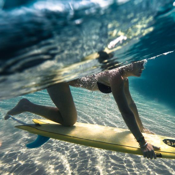 a-under-water-girls