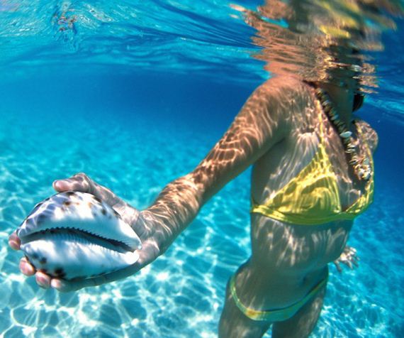 a-under-water-girls