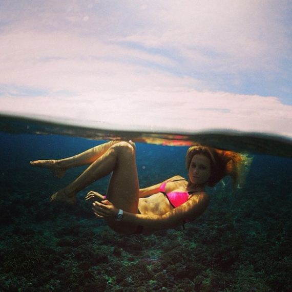 a-under-water-girls