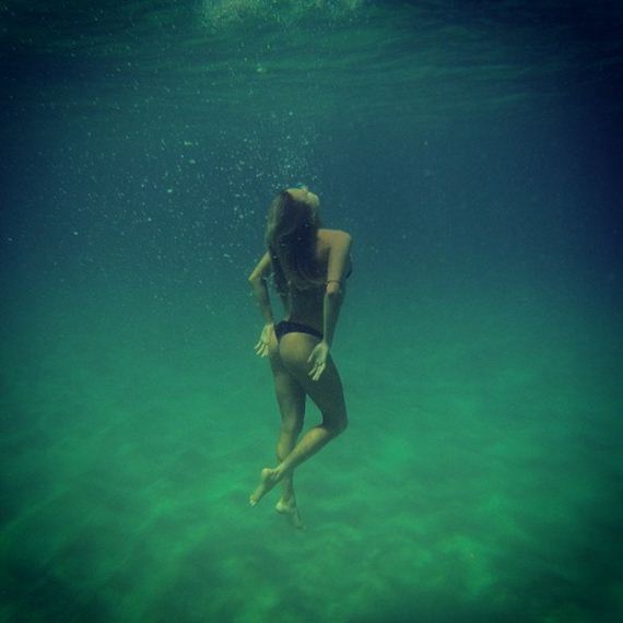 a-under-water-girls