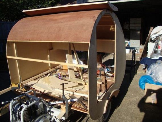 a_soviet_era_scooter_transformed_into_a_nifty_mobile_home