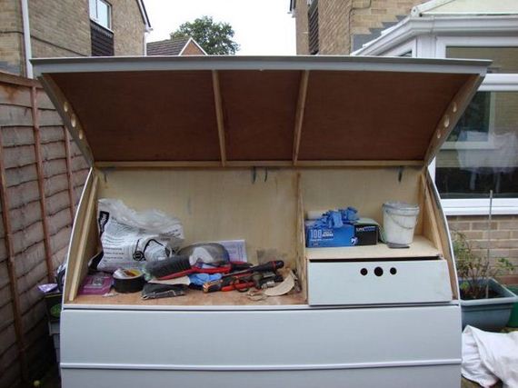 a_soviet_era_scooter_transformed_into_a_nifty_mobile_home