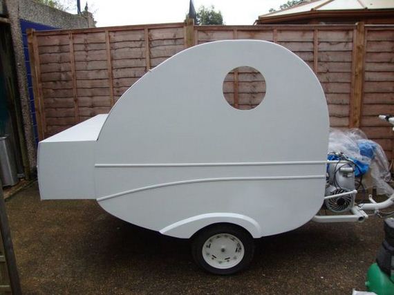 a_soviet_era_scooter_transformed_into_a_nifty_mobile_home