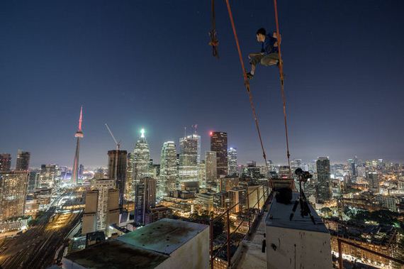 adrenaline_junkies_who_live_life_on_the_edge
