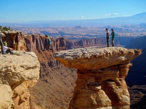 adrenaline_junkies_who_live_life_on_the_edge