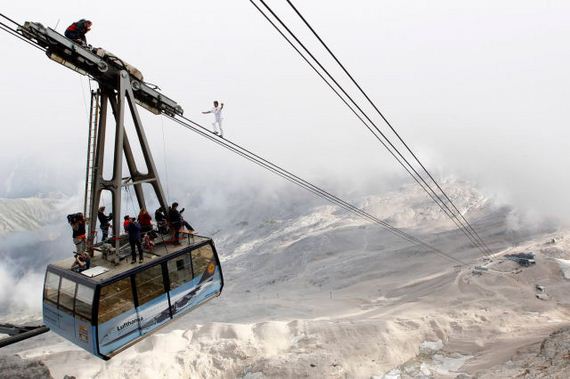 adrenaline_junkies_who_live_life_on_the_edge