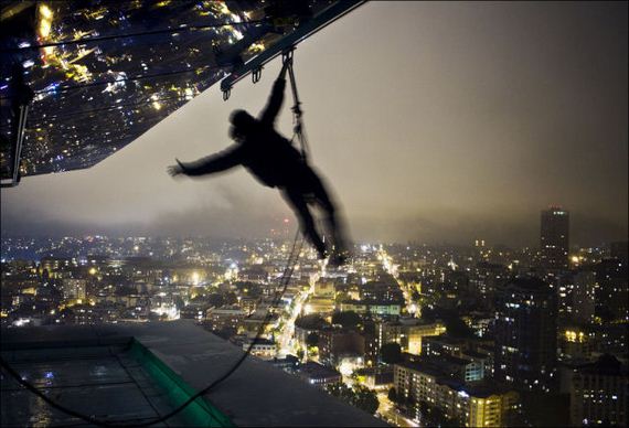 adrenaline_junkies_who_live_life_on_the_edge